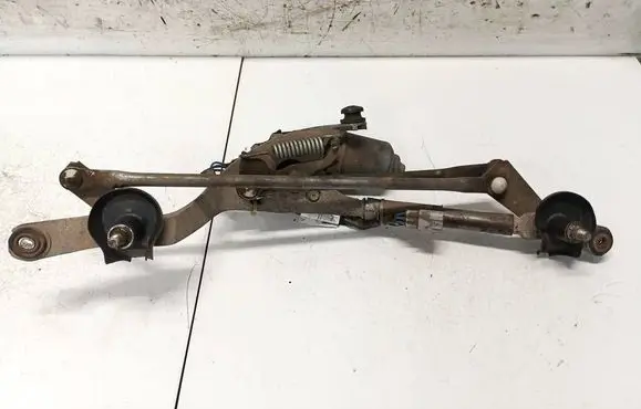 Toyota Auris 150 Front wiper linkage and motor 