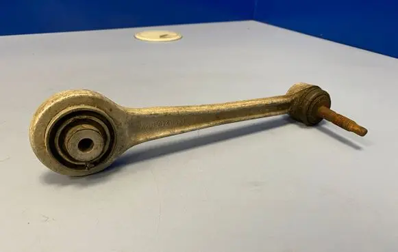 BMW 5 E39 Rear control arm 1090746