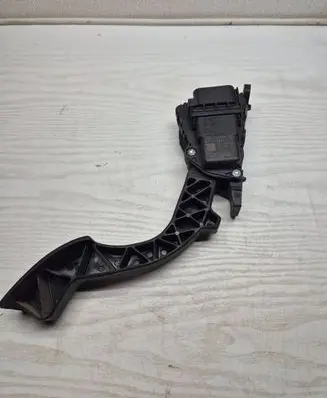 Volvo C30 Accelerator throttle pedal 4M519F836AK PPGF50