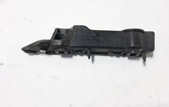 Audi A5 8T 8F Front bumper mounting bracket 8T0807284C