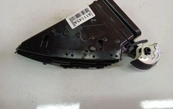 Ford Grand C-MAX Dash center air vent grill 07465000