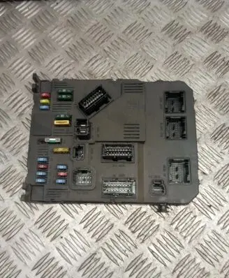 Peugeot 407 Comfort/convenience module 9655221180