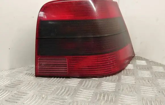 Volkswagen Golf IV Rear/tail lights 1J6945112S 1J6945257