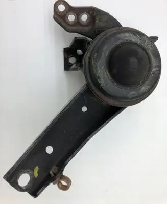 Suzuki Swift III Other engine bay part