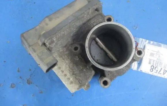Skoda Fabia Mk2 (5J) Throttle body valve 03C133062B