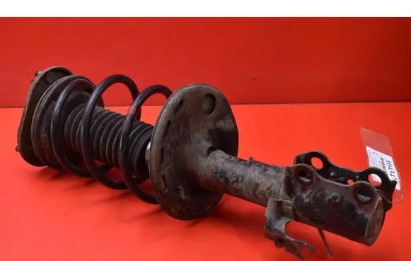 Toyota Auris 150 Front shock absorber/damper 