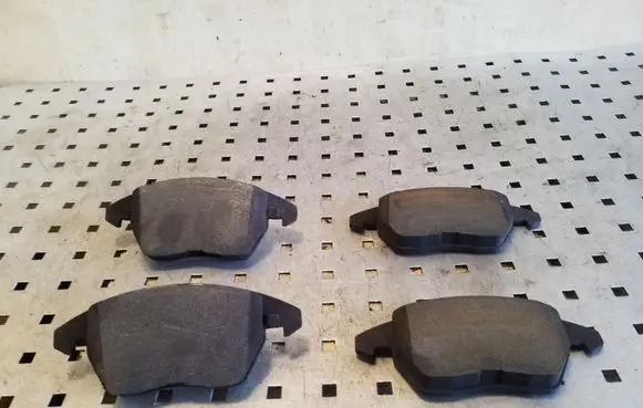 Audi TT TTS Mk2 Brake pads (front) 