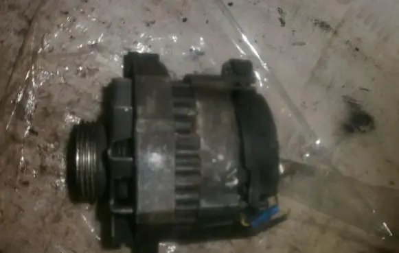 Peugeot 405 Generator/alternator 2541117