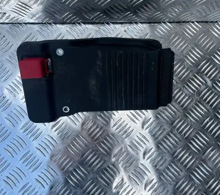 Volvo XC90 Battery box tray cover/lid 31479622
