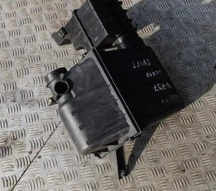 Suzuki Swift I Air filter box 63JR01