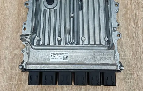 BMW 5 G30 G31 G38 Engine control unit/module ECU 7824103