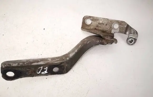 Subaru B9 Tribeca Engine bonnet/hood hinges 
