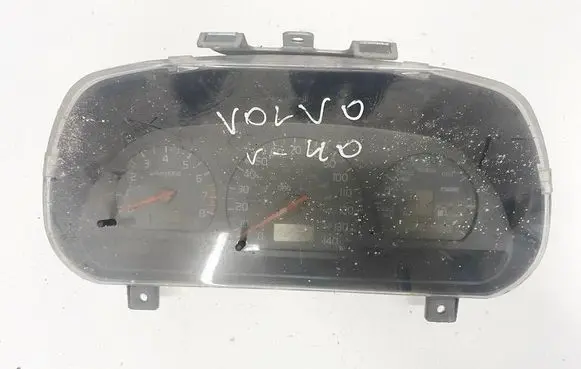 Volvo S40, V40 Speedometer (instrument cluster) 30883045a