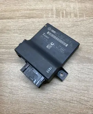 Audi A6 S6 C6 4F Gateway control module 4F0907468B