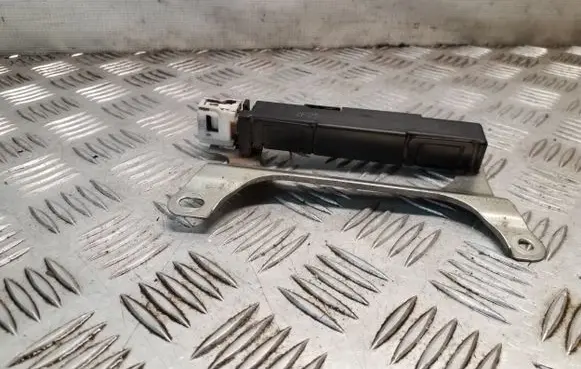 Lexus RX 450H Keyless system antenna 8999748050