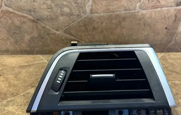 BMW 3 F30 F35 F31 Dashboard air vent grill cover trim 9346225