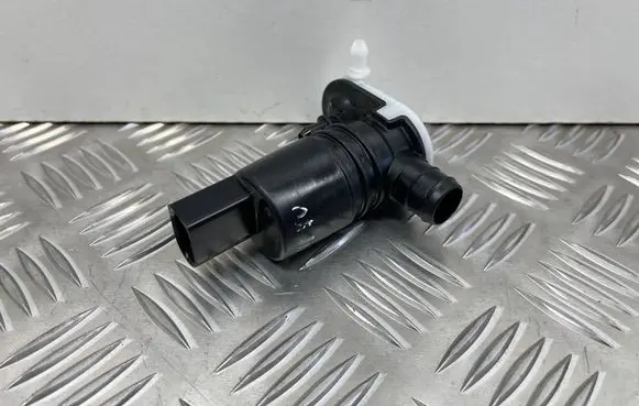 Ford Focus Windscreen/windshield washer pump JX7B17K624AA