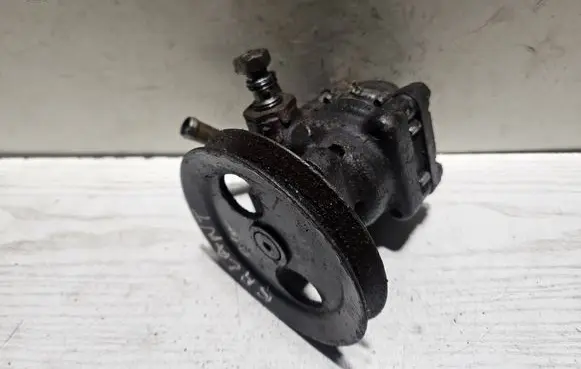 Mitsubishi Galant Power steering pump 