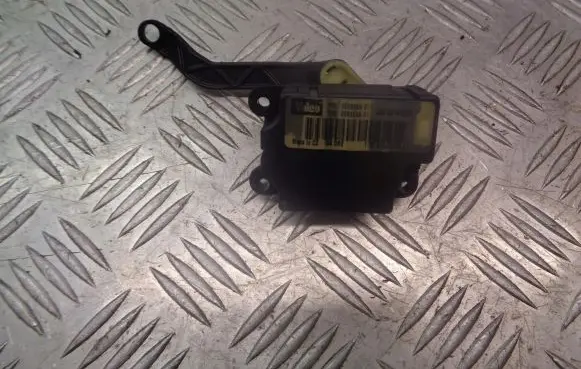 Opel Vectra C Central body control module 09180201