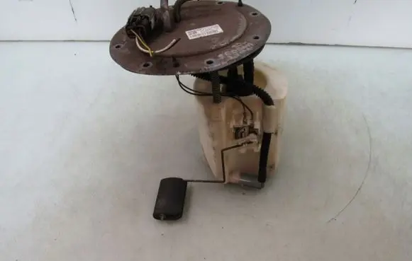 KIA Carnival Fuel level sensor 311104D200