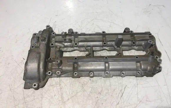Mercedes-Benz Vito Viano W639 Rocker cam cover A6420101930 220022A00