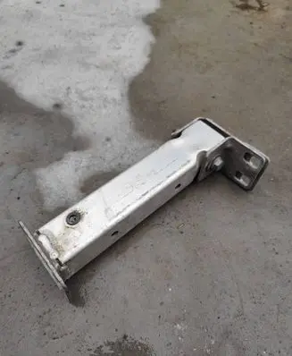 Audi Q7 4M Radiator mount bracket 4M0801940