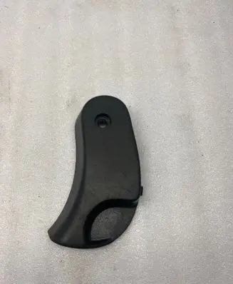 BMW 3 E46 Engine bonnet (hood) release handle 8223163