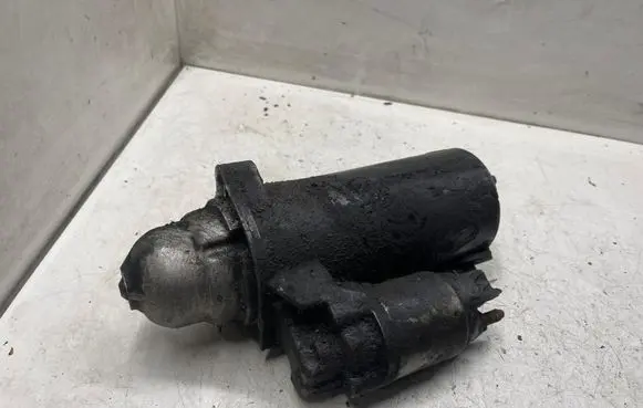 Audi A4 S4 B7 8E 8H Starter motor 0001109258