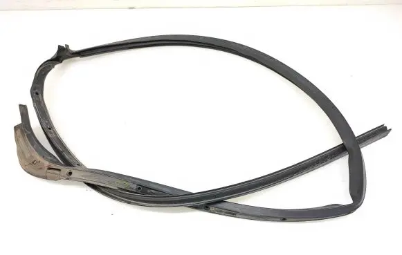 Ford Transit Courier Front door rubber seal