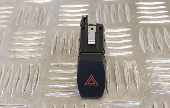 BMW X4 F26 Hazard light switch 9389076