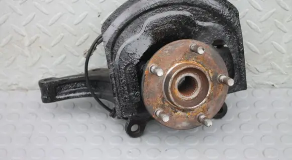 Nissan X-Trail T31 Front wheel hub spindle knuckle