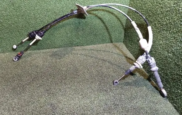 Gear shift cable linkage