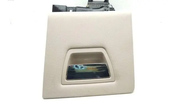Maserati Quattroporte Glove box 670010275