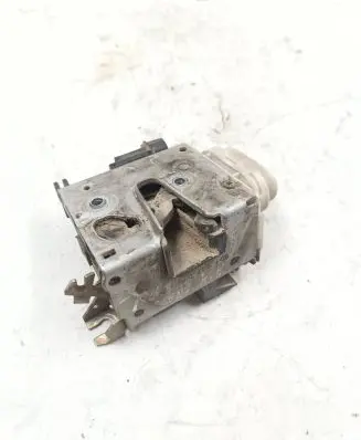 Audi A4 S4 B5 8D Front door lock 8D1837015F
