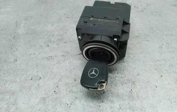 Mercedes-Benz Vito Viano W639 Ignition lock