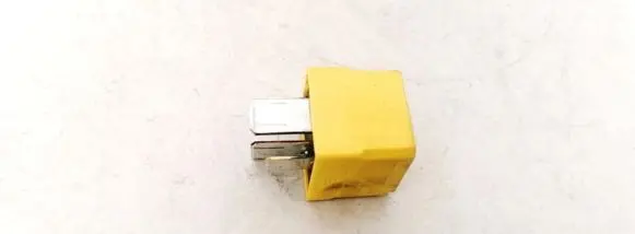 Opel Zafira B Other relay 90226846 4RA00779306