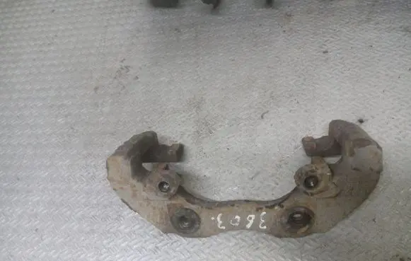Volvo C30 Front Brake Caliper Pad/Carrier 