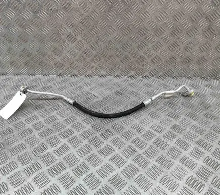 Volvo XC90 Air conditioning (A/C) pipe/hose 32226282