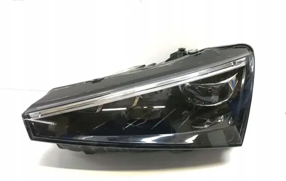 Skoda Scala Headlight/headlamp 657941015A