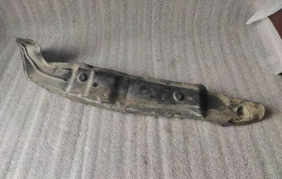 Audi A6 C7 Fender foam support/seal 4G0821112 30134102