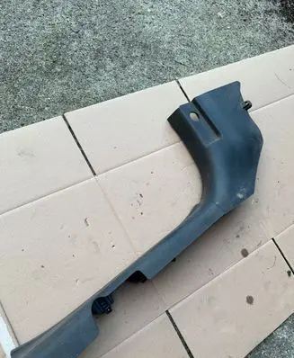 KIA Sorento Front sill trim cover