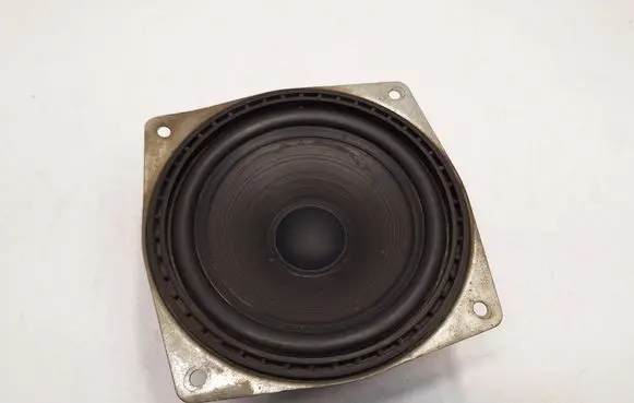 BMW 5 E34 Parcel shelf speaker 65138375081 65138370936 65131386547
