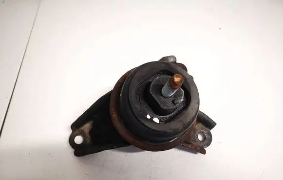 KIA Sportage Engine mount bracket
