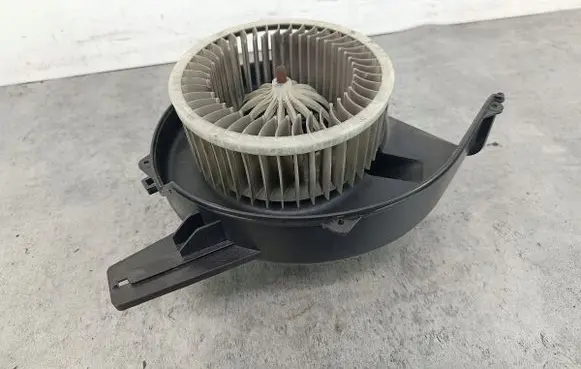 Volkswagen Fox Heater fan/blower 6Q1819015GBEHR