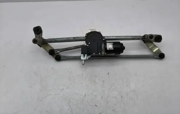 Audi A1 Front wiper linkage and motor 82c955119