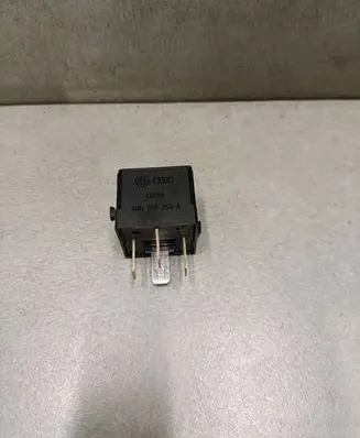 Volkswagen Golf VII Other relay 4H0951253A