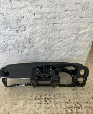 Volvo V40 Dashboard 9123469