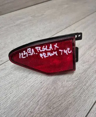 Tesla Model X Rear tail light reflector 1022421-00-C