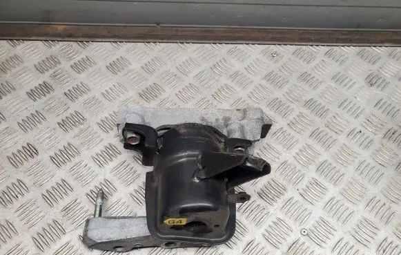 Lexus NX Engine mount bracket