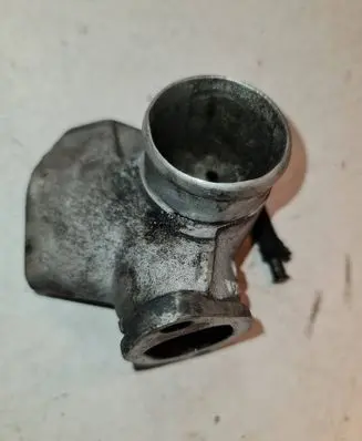 Volkswagen Transporter - Caravelle T4 EGR valve 028129637E